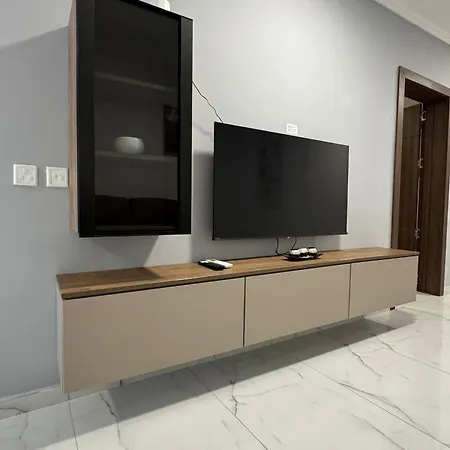 Family 2br In Fgura - By Hostmt *