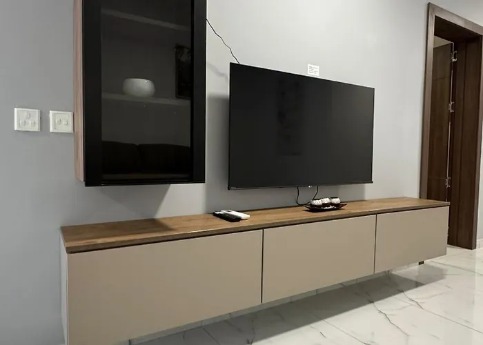 Family 2br In Fgura - By Hostmt *